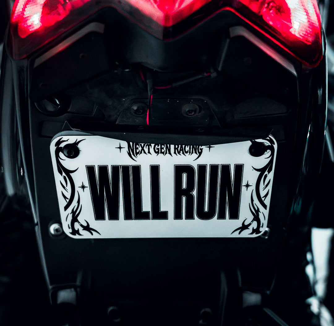 "WILL RUN" BIKE PLATE (WHITE)
