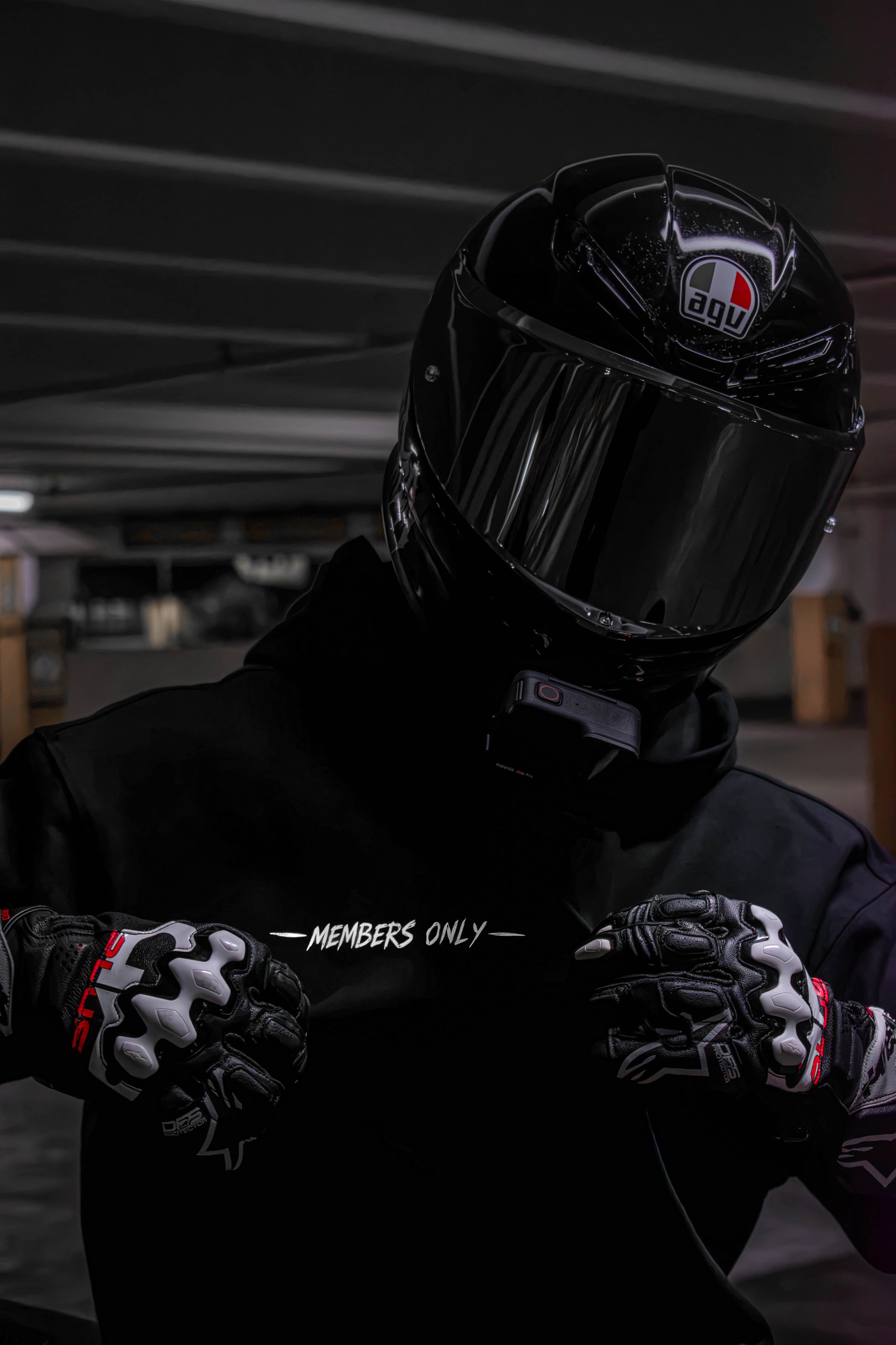 "CHASE ME" REFLECTIVE HOODIE