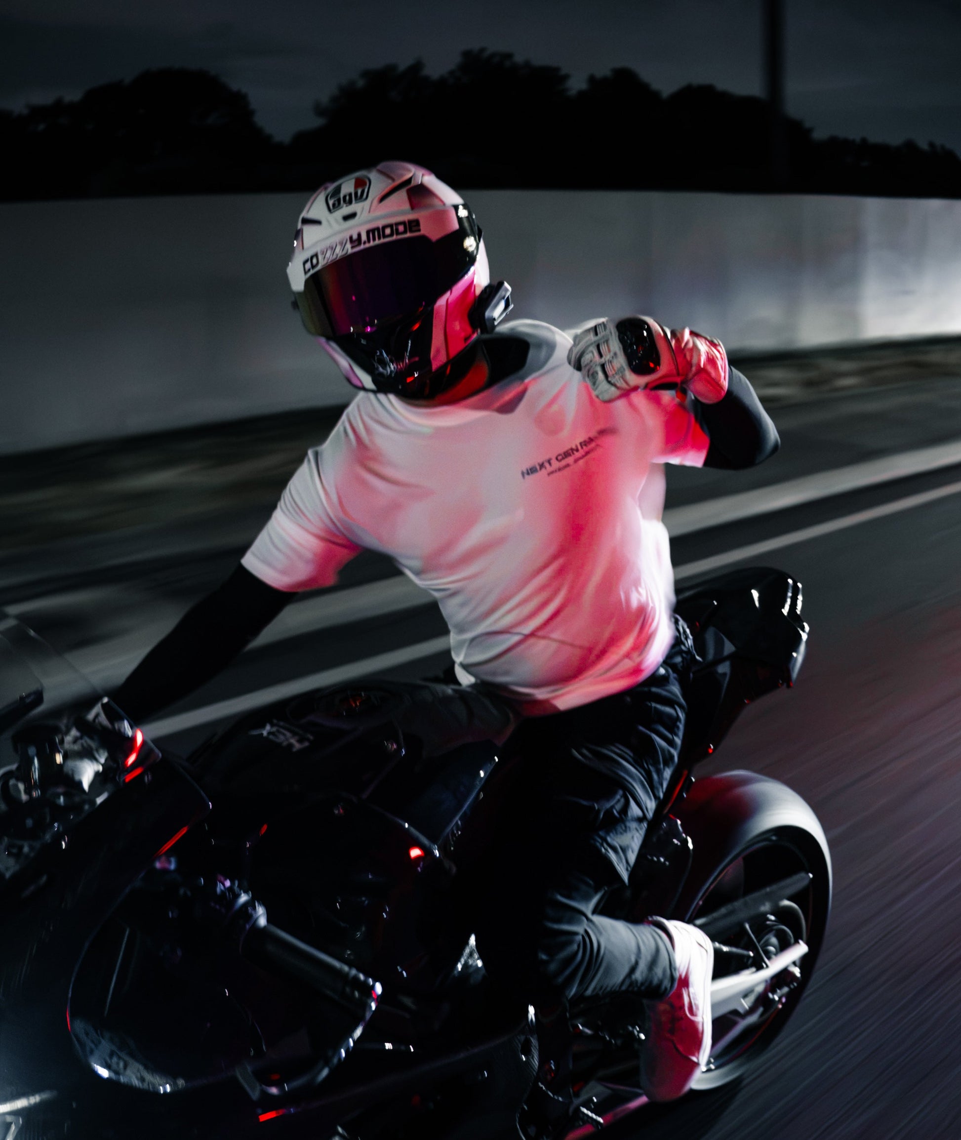 "CATCH UP" REFLECTIVE TEE (WHITE)