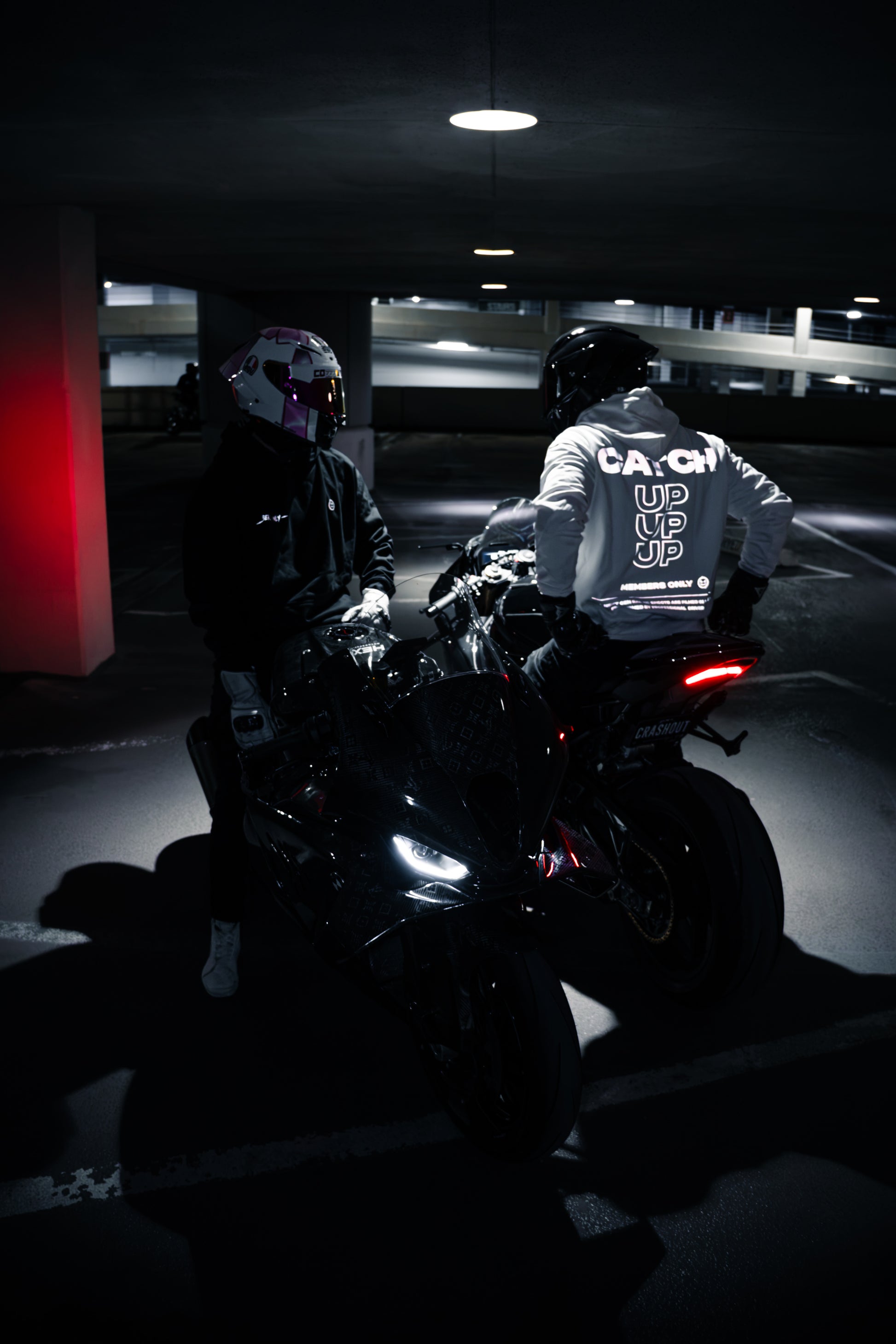 "CATCH UP" REFLECTIVE HOODIE (WHITE)