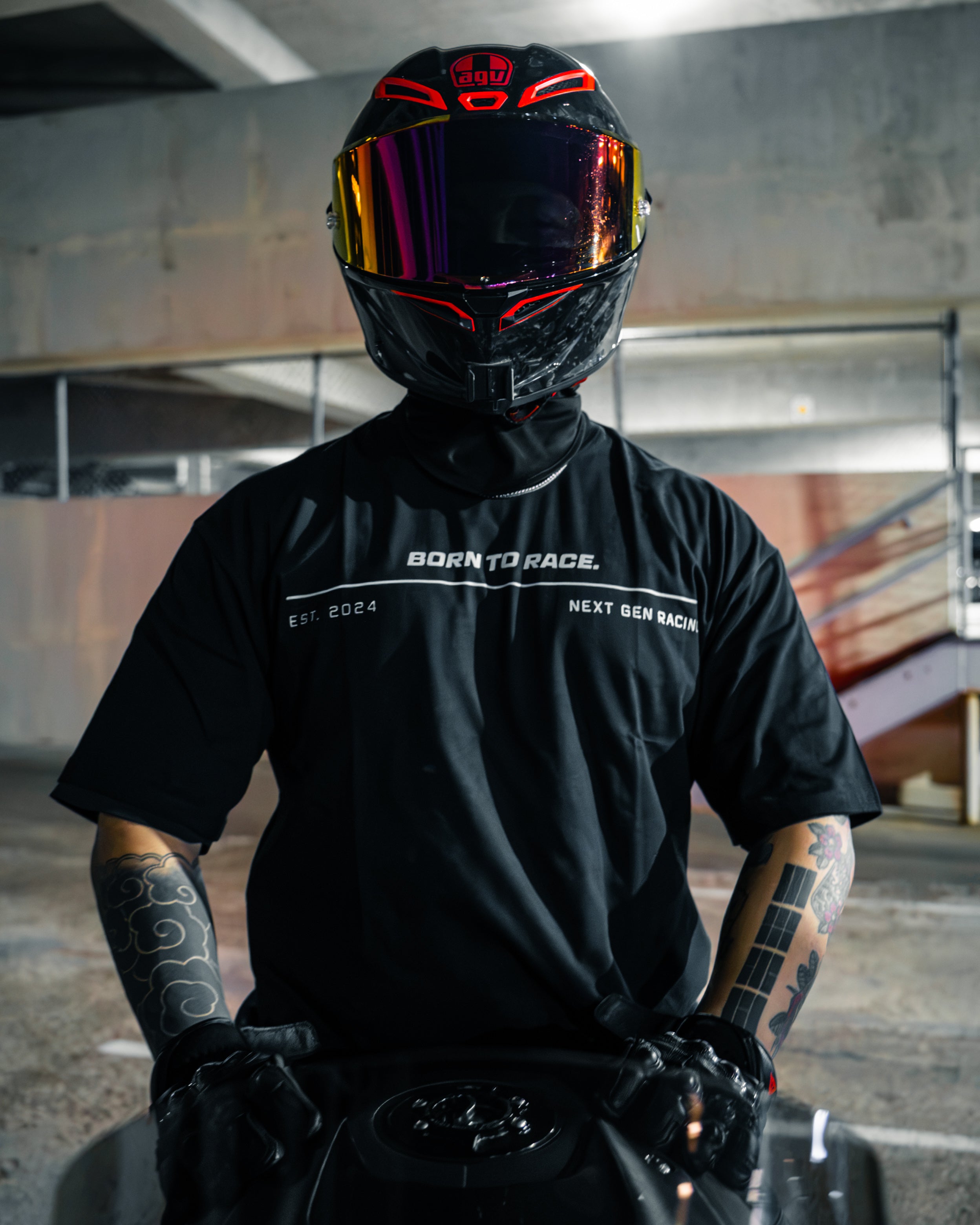 REFLECTIVE LOGO TEE