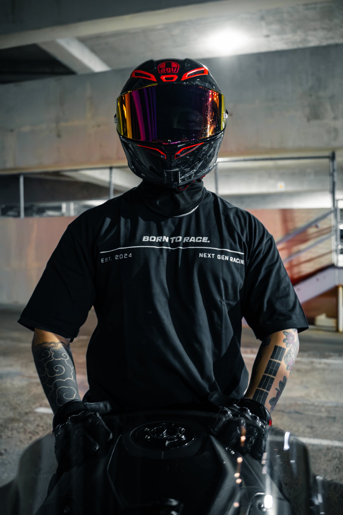REFLECTIVE LOGO TEE