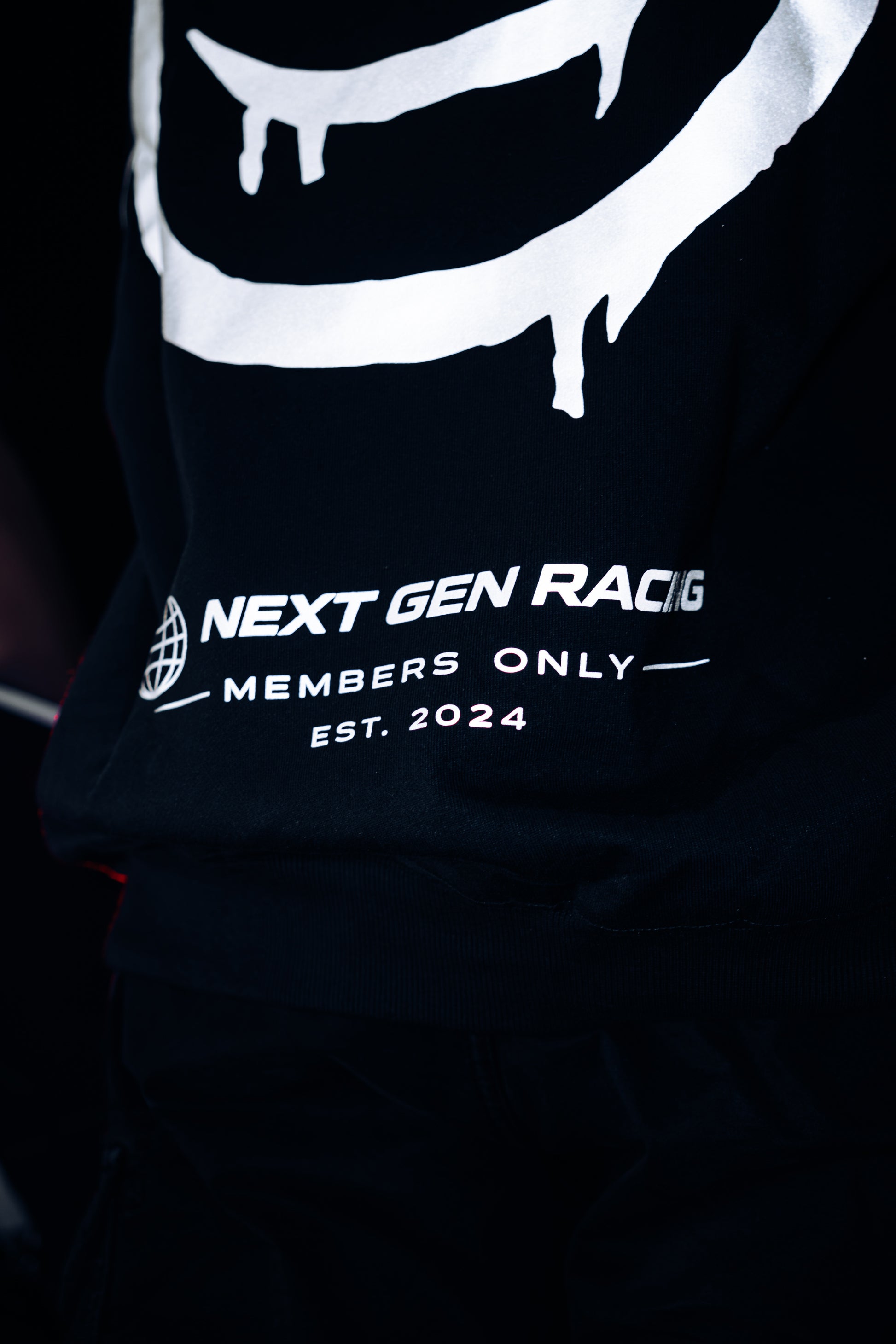 REFLECTIVE LOGO HOODIE