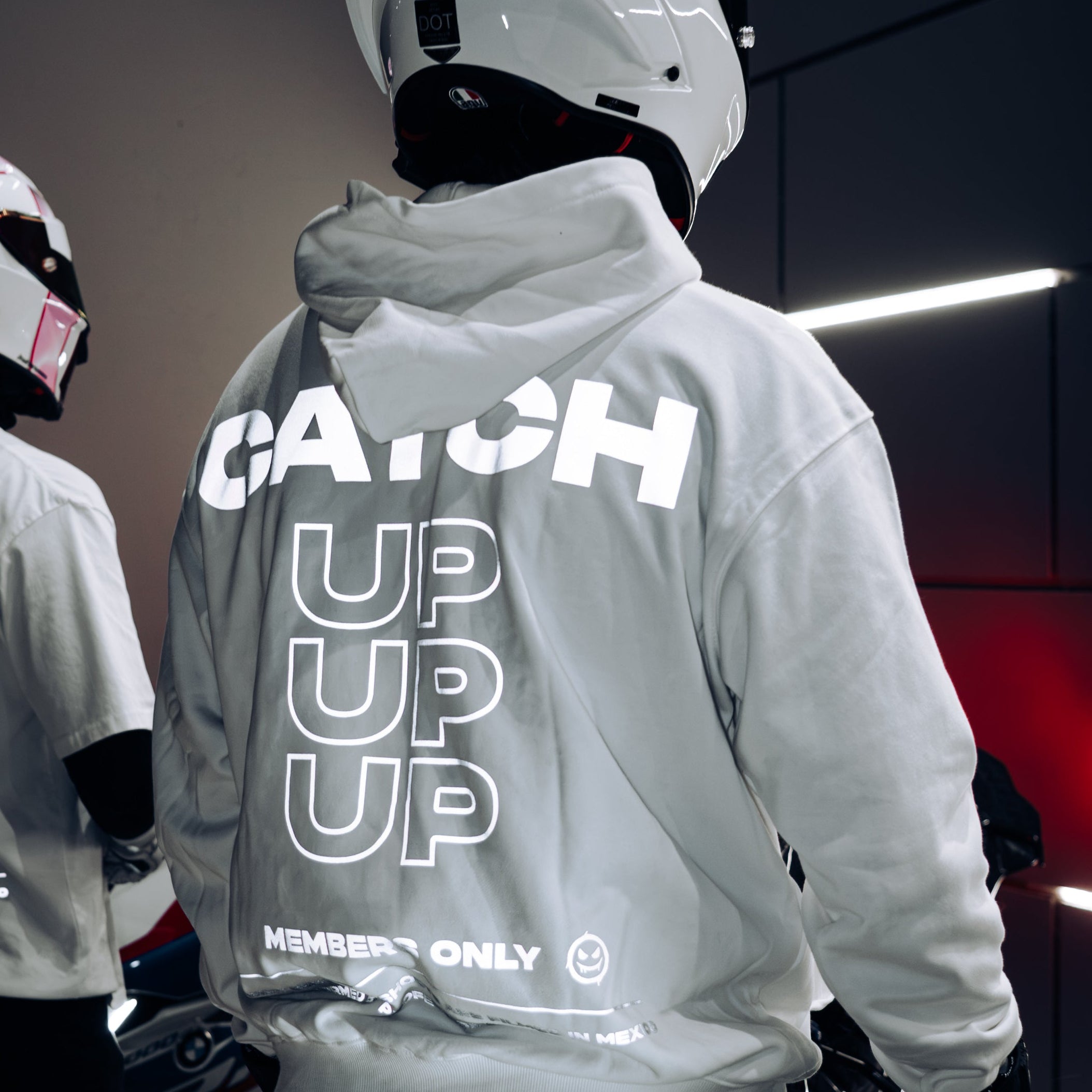 "CATCH UP" REFLECTIVE HOODIE (WHITE)