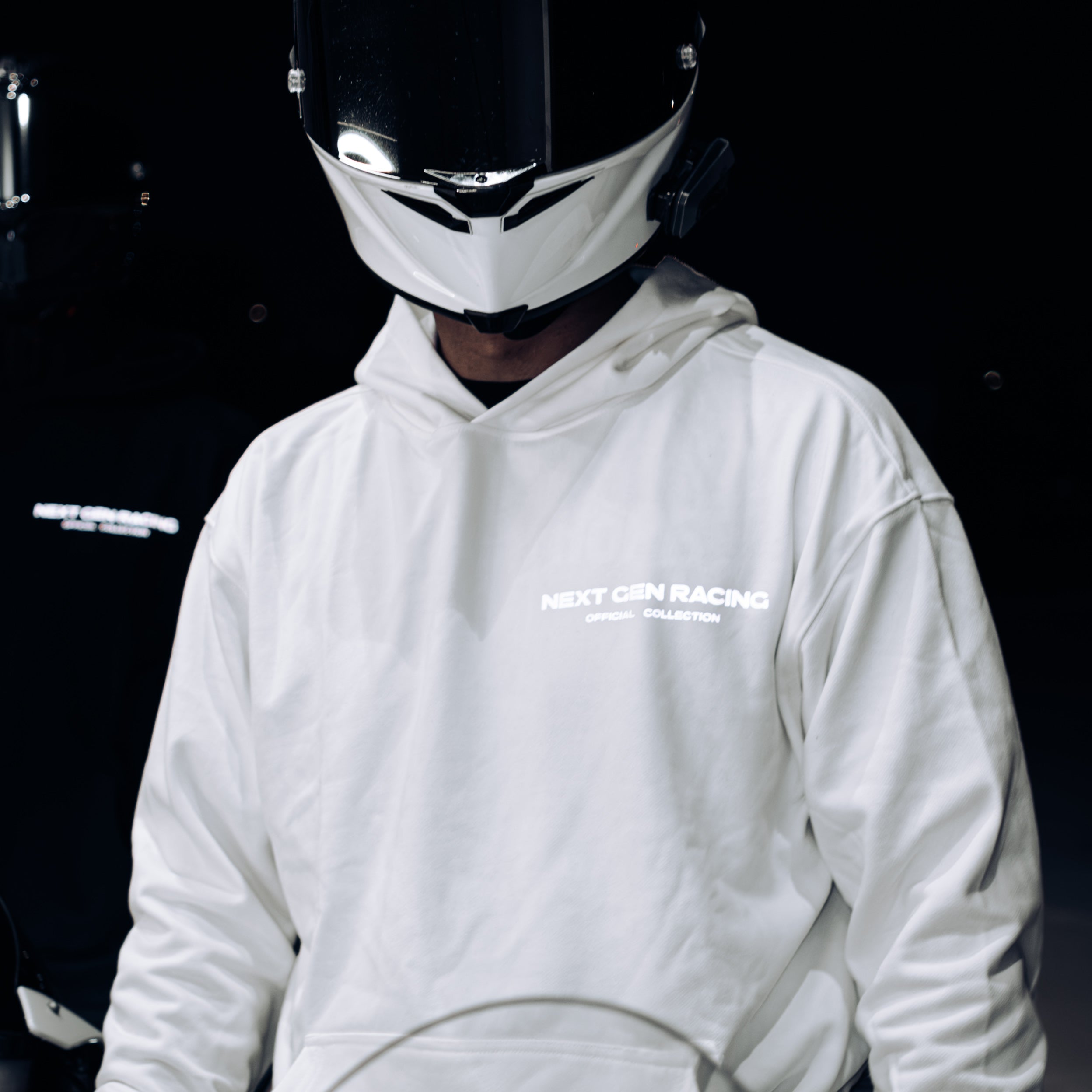 "CATCH UP" REFLECTIVE HOODIE (WHITE)