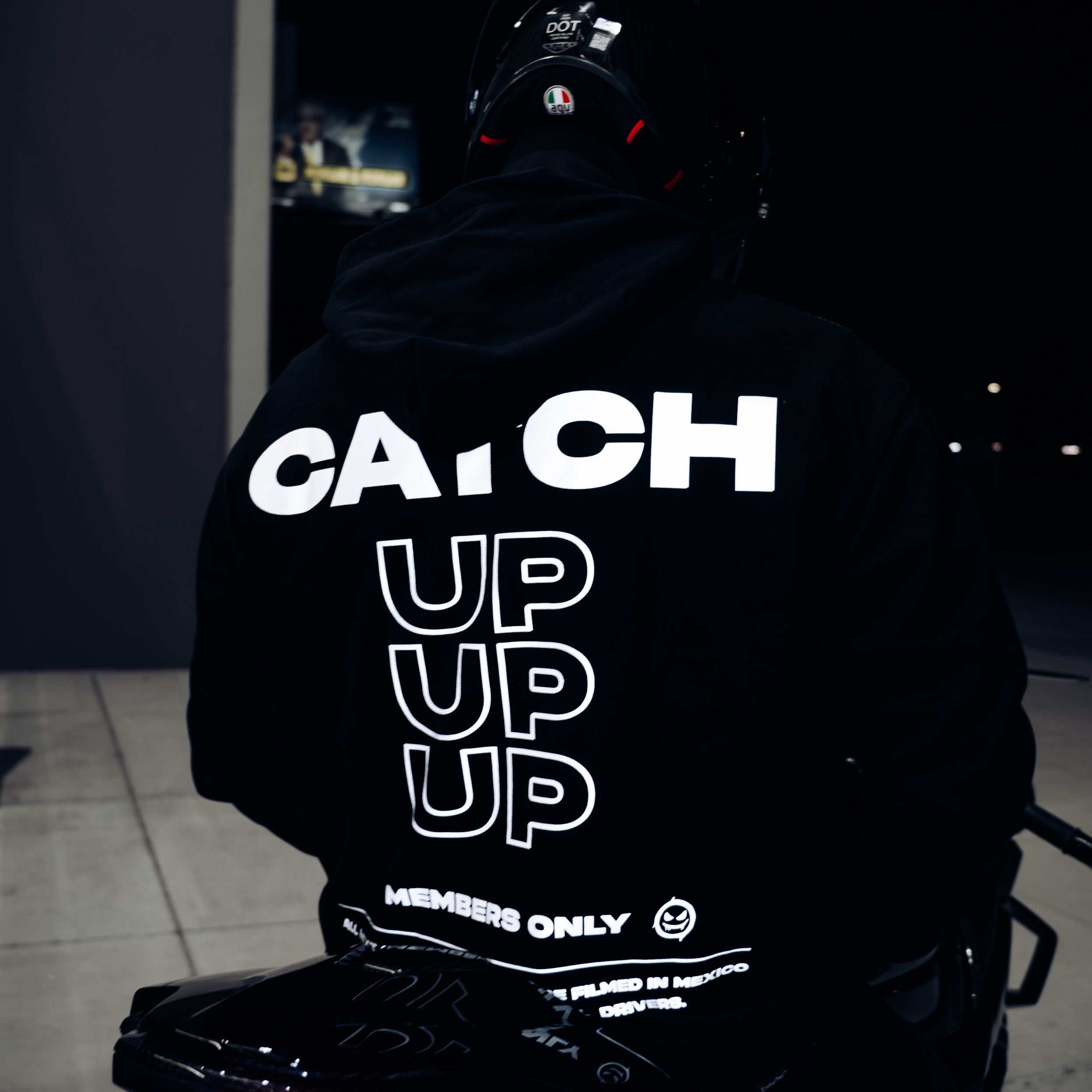 "CATCH UP" REFLECTIVE HOODIE (BLACK)