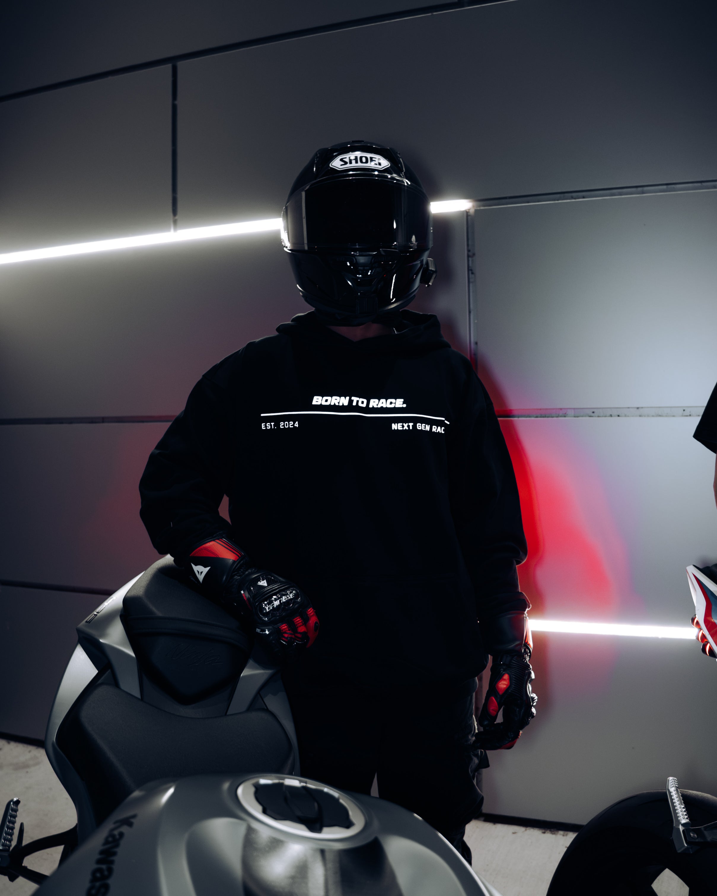 REFLECTIVE LOGO HOODIE