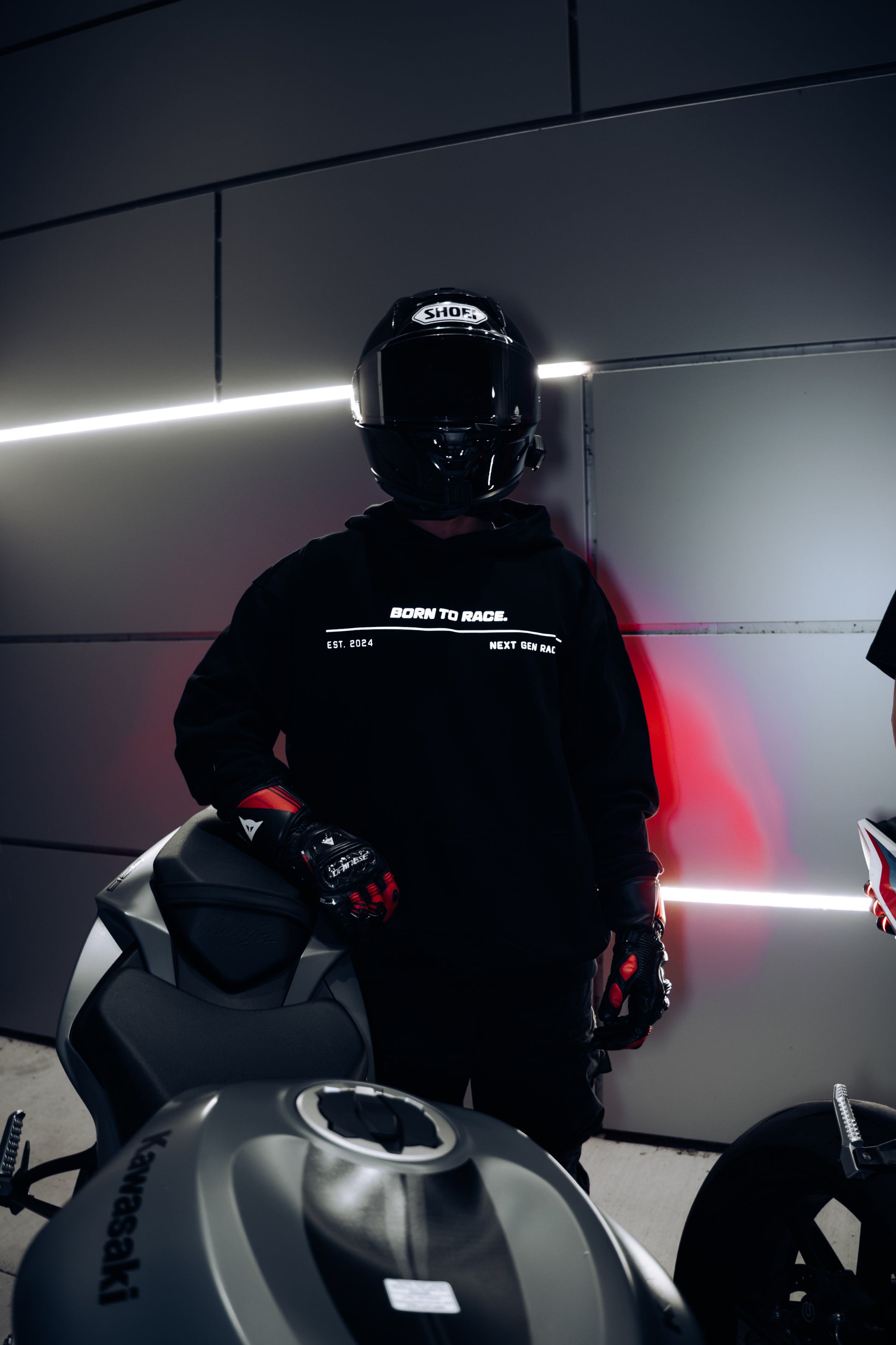 REFLECTIVE LOGO HOODIE